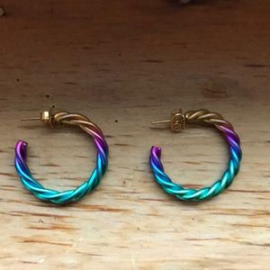 Vintage- NEW Avon Rainbow Hoop Earrings